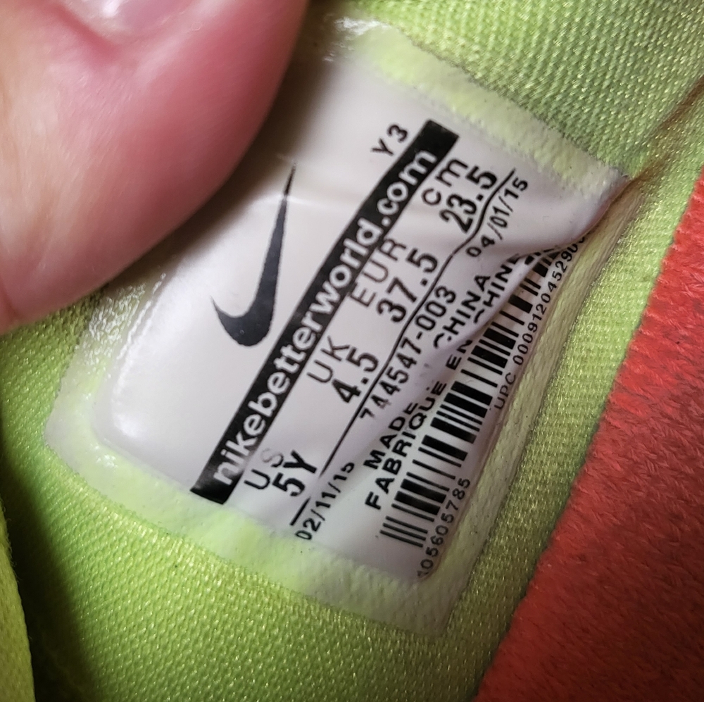 Nike Lebron Earned shoes - Picture 9 of 9